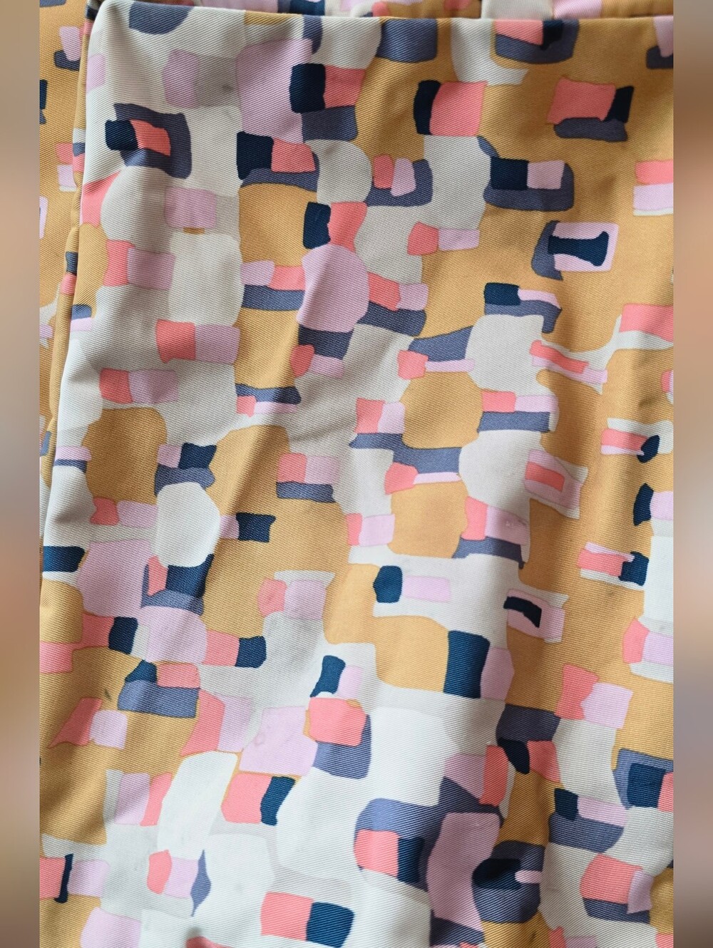 Fossil - Multicolour Geometric Shoulder Travel Tote Bag With Zipper Closure - Picture 11 of 12